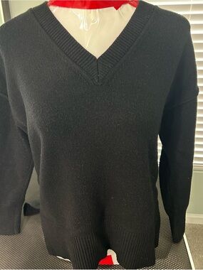Women's Black V-Neck Sweater - Classic Knit